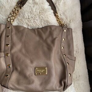NEW CONDITION! “Delancey” Michael Kors Shoulder Bag